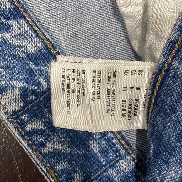 Curvy Mom Jean Distressed - Picture 4 of 5